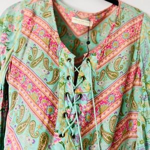 Spell Top Sage City light blouse
